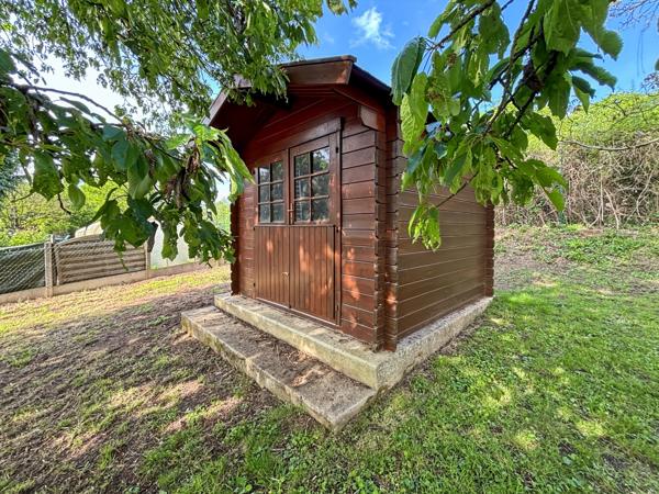 Aux portes du Mans, pavillon sur sous-sol de 100 m² avec 3 chambres sur terrain de 2 226 m²