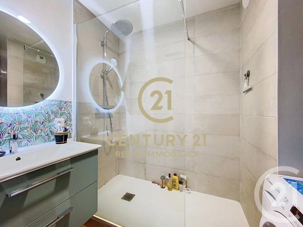 Appartement F3 à vendre  3 pièces - 68 m 2   RENNES  - 35