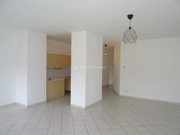 Location Appartement 4 pièces 108 m2 à Châtonnay