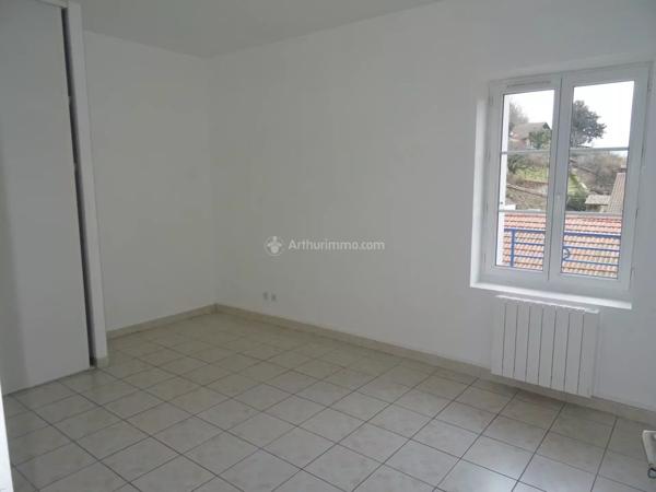 Location Appartement 4 pièces 108 m2 à Châtonnay