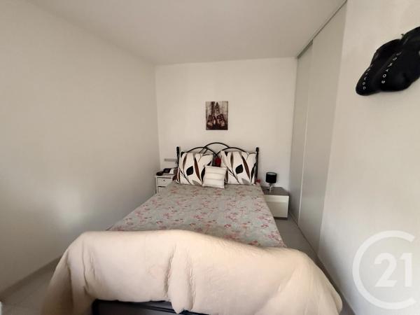 Appartement à vendre  2 pièces - 41,30 m 2   GARONS  - 30