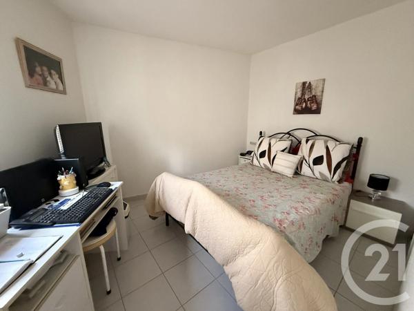 Appartement à vendre  2 pièces - 41,30 m 2   GARONS  - 30