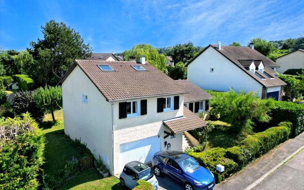 Maison à vendre    7 pièces • 159,08 m2 Aigremont