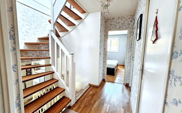 Maison à vendre    7 pièces • 159,08 m2 Aigremont