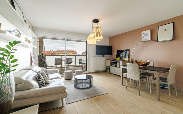 Appartement à vendre    3 pièces •  Nice