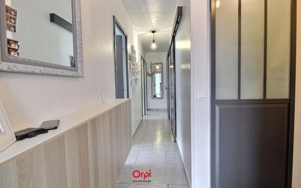 Appartement à vendre    4 pièces • 78,03 m2 Marseille 10