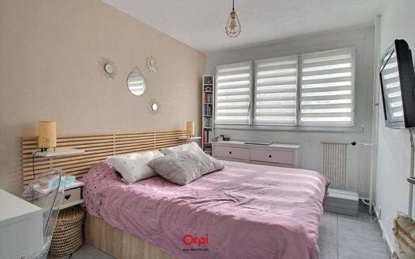 Appartement à vendre    4 pièces • 78,03 m2 Marseille 10