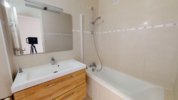 419 (Appartement A louer) : Appartement BOUGIVAL 4 pièce(s) 72,15m2 - 1 452.42 € CC
