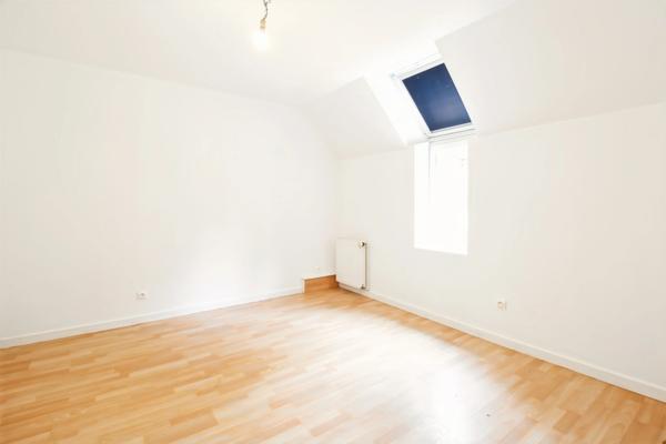 Maison individuelle de 124 m² - 6 pièces - Quartier Le Village à Jouy-le-Moutier (95280)