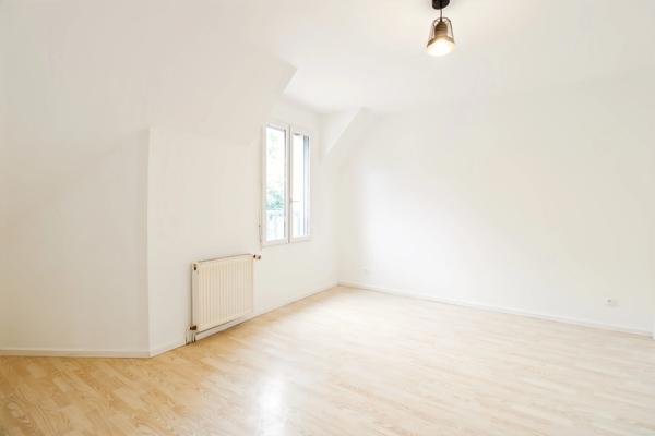 Maison individuelle de 124 m² - 6 pièces - Quartier Le Village à Jouy-le-Moutier (95280)