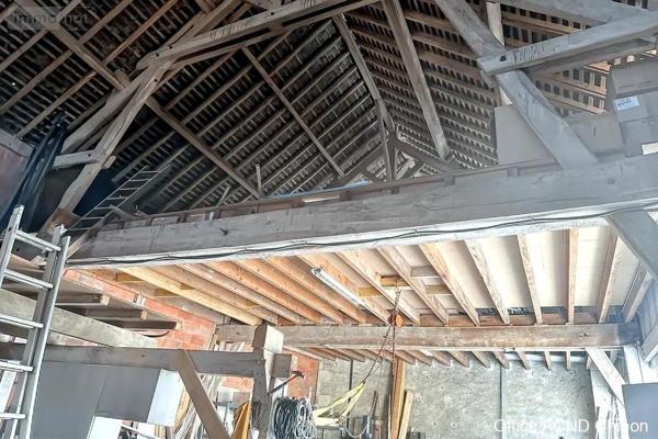 Maison de maître à vendre à Avoine dans l'Indre-et-Loire (37420), ref : 37049-58   
CHINON