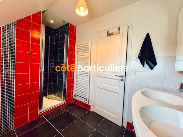 Vente Maison214 m² - 7 Pièces - AGNEAUX (50180)