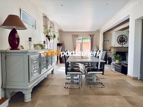 Vente Maison214 m² - 7 Pièces - AGNEAUX (50180)