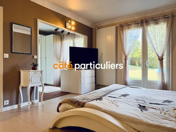 Vente Maison214 m² - 7 Pièces - AGNEAUX (50180)