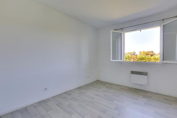 ANGRESSE , Appartement, 3 pièces, 65 m², 299 000 € - Réf : 3840-7765