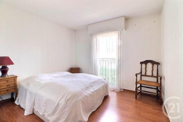 Appartement F3 Bis à vendre  4 pièces - 85,99 m2 ST RAPHAEL - 83