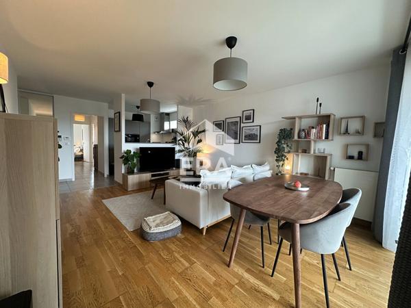 Appartement - 4 pièce(s) - 88 m2 - non meublé