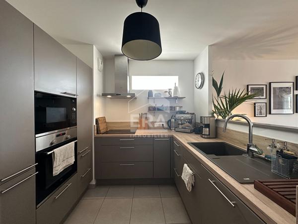 Appartement - 4 pièce(s) - 88 m2 - non meublé