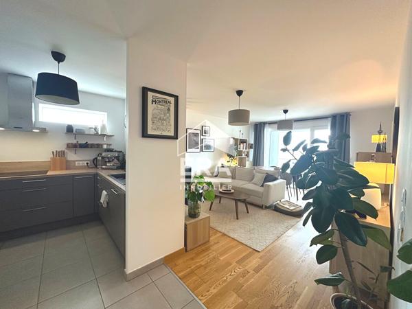 Appartement - 4 pièce(s) - 88 m2 - non meublé