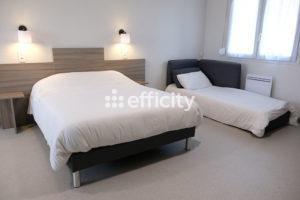 Local Commercial 42 pièces - 600 m²