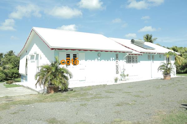 Vente Maison141 m² - 5 Pièces - sainte-anne (97180)