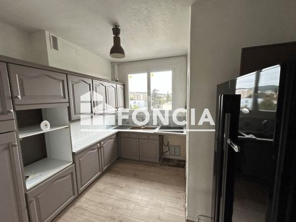 Location Appartement 3 pièces 61.5 m² - 24 à 30 RUE DU 11 NOVEMBRE Neuilly Sur Marne 93330