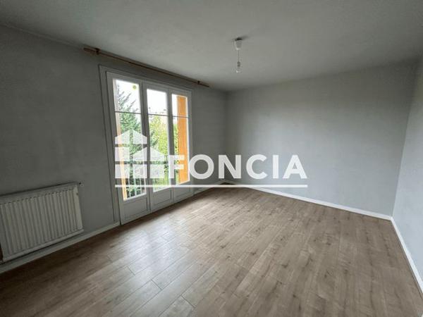Location Appartement 3 pièces 61.5 m² - 24 à 30 RUE DU 11 NOVEMBRE Neuilly Sur Marne 93330