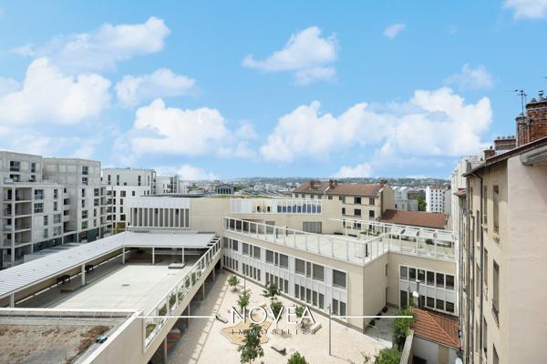 GRAND STUDIO DERNIER ETAGE – LYON 7
