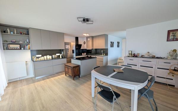 Appartement à vendre    4 pièces • 81,50 m2 Ormesson-sur-Marne