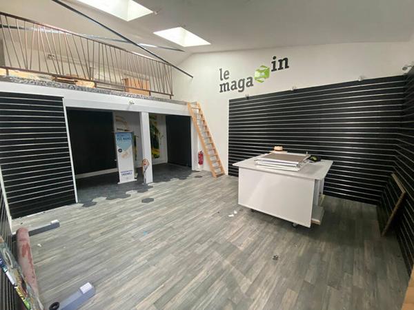 Opportunité unique à La Ravoire - Local de 450 m² idéalement situé