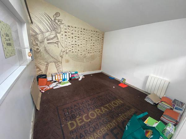 Opportunité unique à La Ravoire - Local de 450 m² idéalement situé
