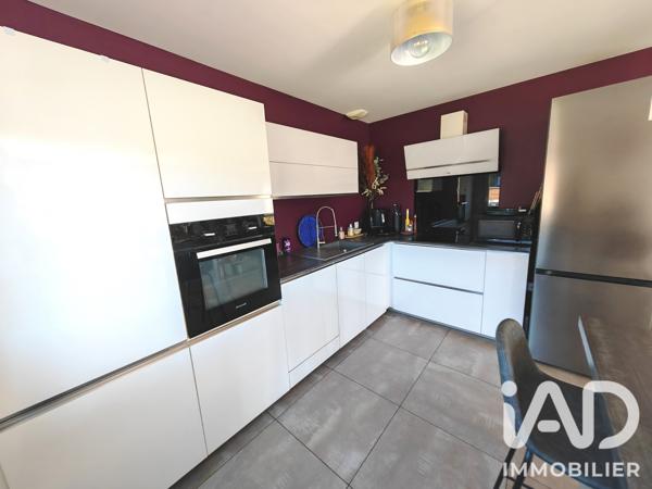 Location appartement 4 pièces 84 m² Montlebon