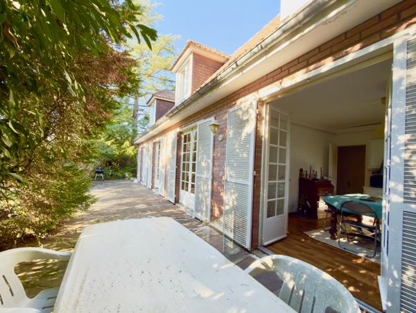 Maison Familiale Saint Nom la Bretèche