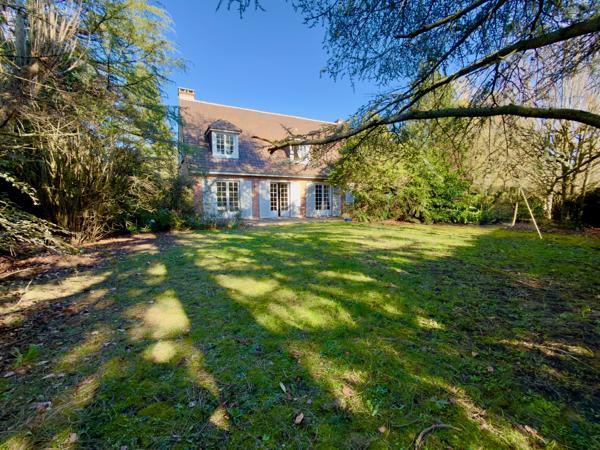 Maison Familiale Saint Nom la Bretèche