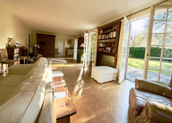 Maison Familiale Saint Nom la Bretèche