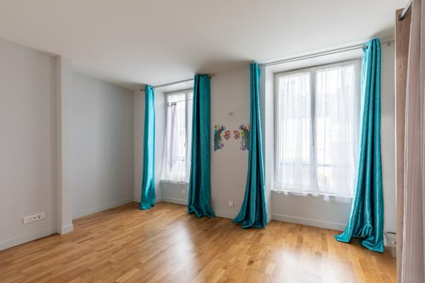 Maison 14 pièces - 250 m²