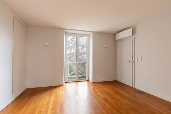 Maison 14 pièces - 250 m²