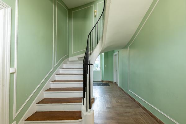 Maison 14 pièces - 250 m²