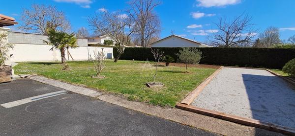 Maison sur sous sol semi enterré