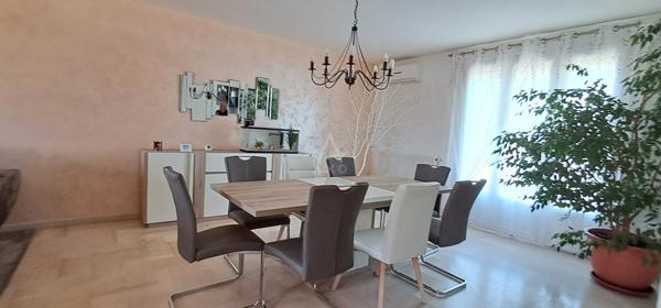 Maison sur sous sol semi enterré