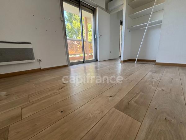 Appartement à vendre 2 pièces LE CANNET (06), grande terrasse cave, possibilité garage en sous-sol !