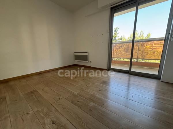 Appartement à vendre 2 pièces LE CANNET (06), grande terrasse cave, possibilité garage en sous-sol !