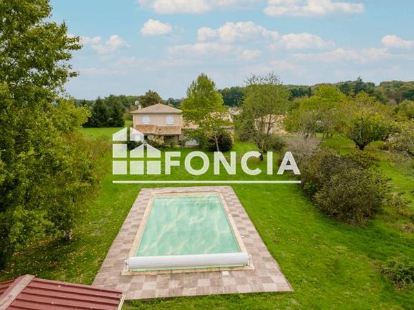 À vendre Maison 7 pièces 176 m² - Saint-nexans 24520