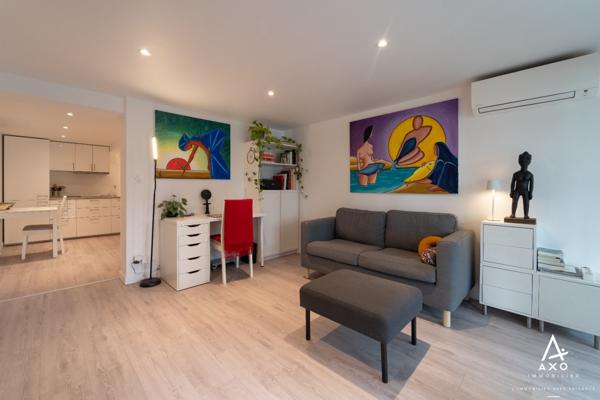 Maison d'architecte familiale avec pisine, un T2 et un terrain arboré