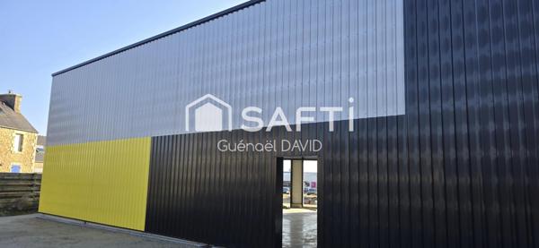 LOCAL COMMERCIAL DE 140 M2 EN ZONE COMMERCIALE DYNAMIQUE