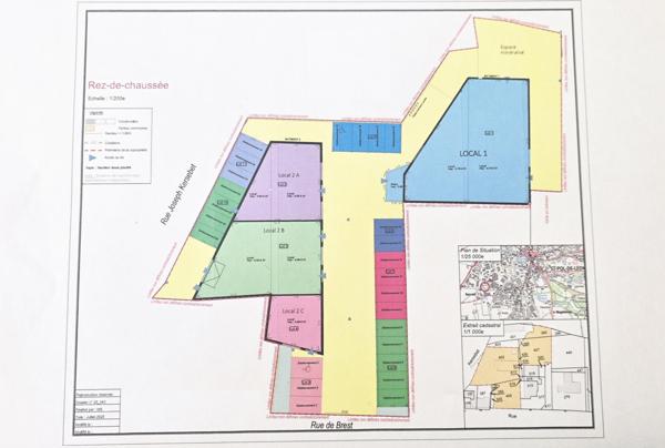 LOCAL COMMERCIAL DE 140 M2 EN ZONE COMMERCIALE DYNAMIQUE
