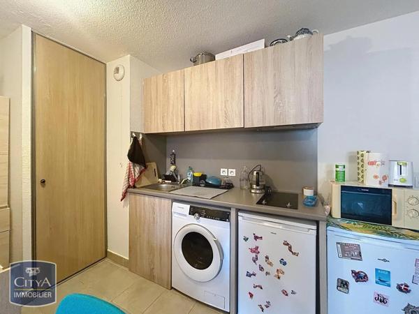 Appartement à louer 2 pièces 41.83m² Nîmes (30000)