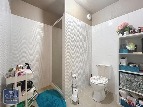 Appartement à louer 2 pièces 41.83m² Nîmes (30000)