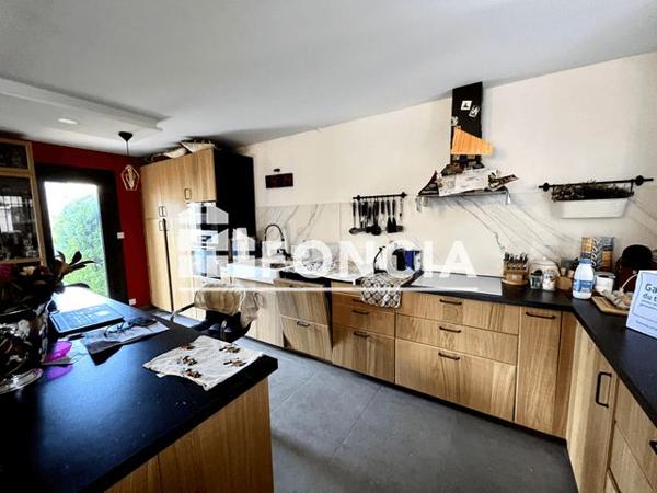 À vendre Maison 7 pièces 182 m² - Hyères 83400