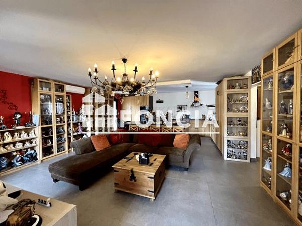 À vendre Maison 7 pièces 182 m² - Hyères 83400